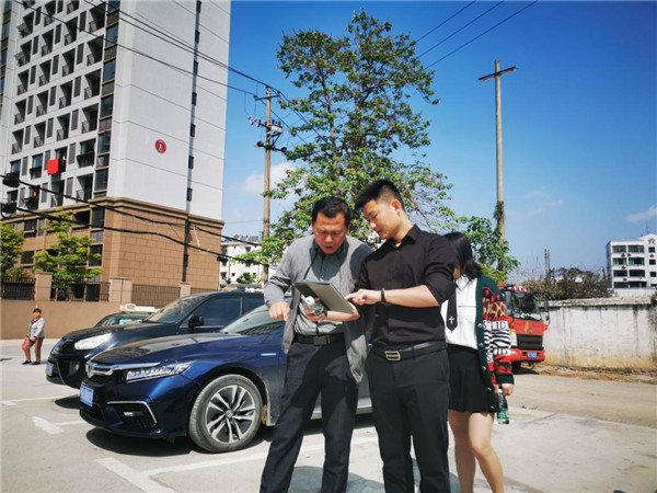 市發(fā)改委調研指導現(xiàn)代一體化停車場建設工程項目